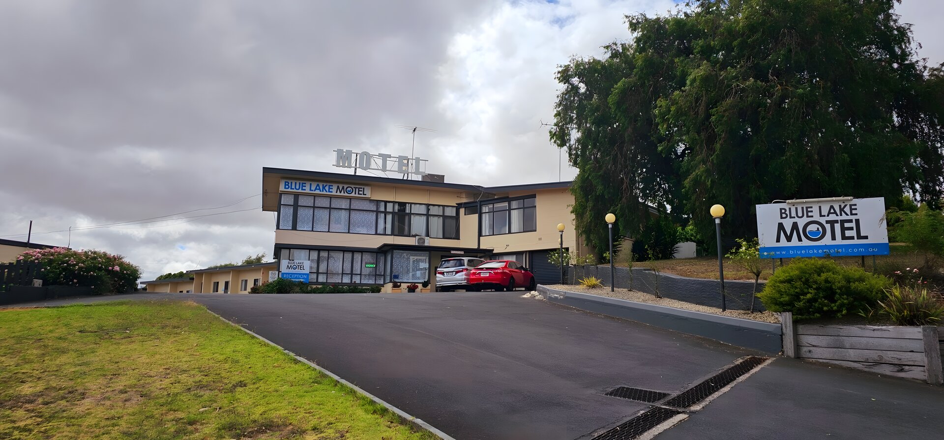 Blue Lake Motel