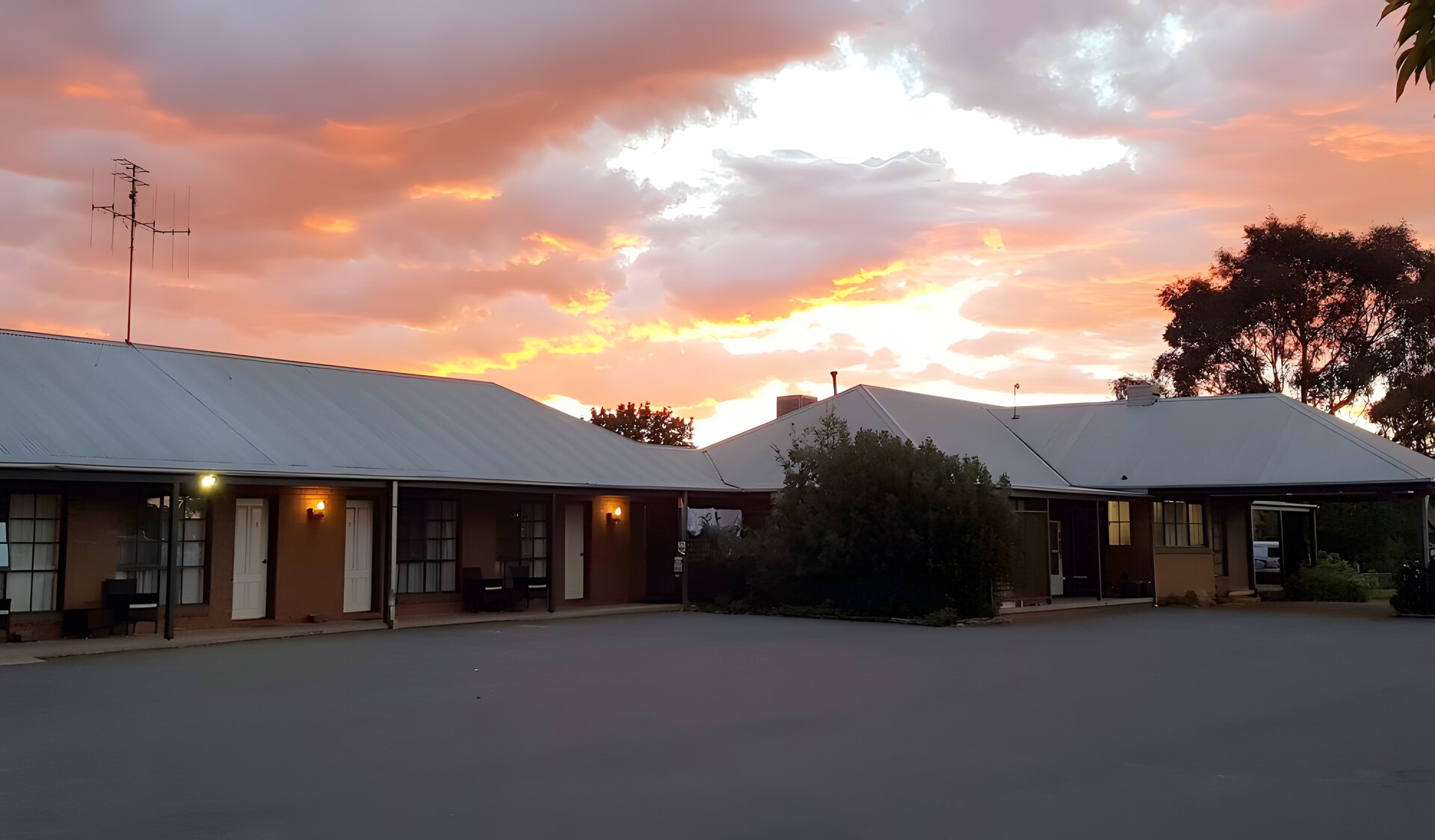 Swaggers Motor Inn And Conference Centre