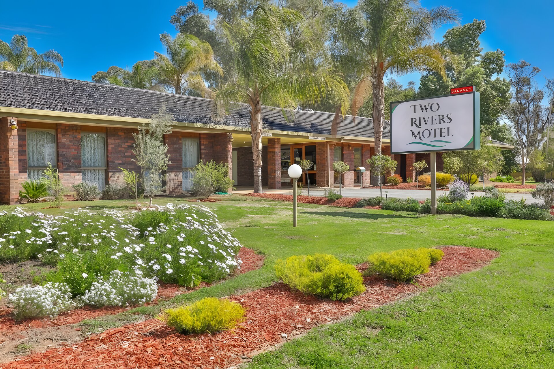 Two Rivers Motel